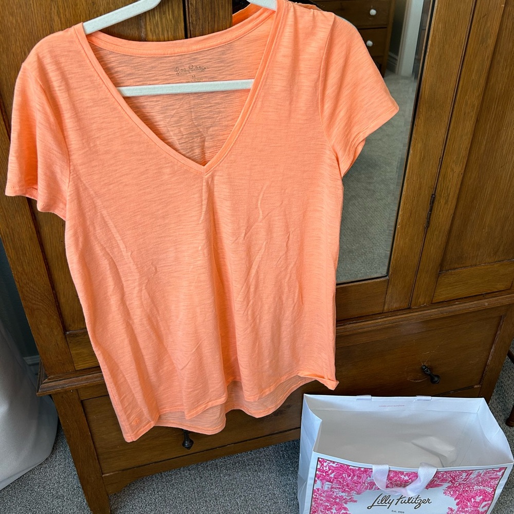 Lilly Pulitzer Coral Short Sleeve V-Neck Top